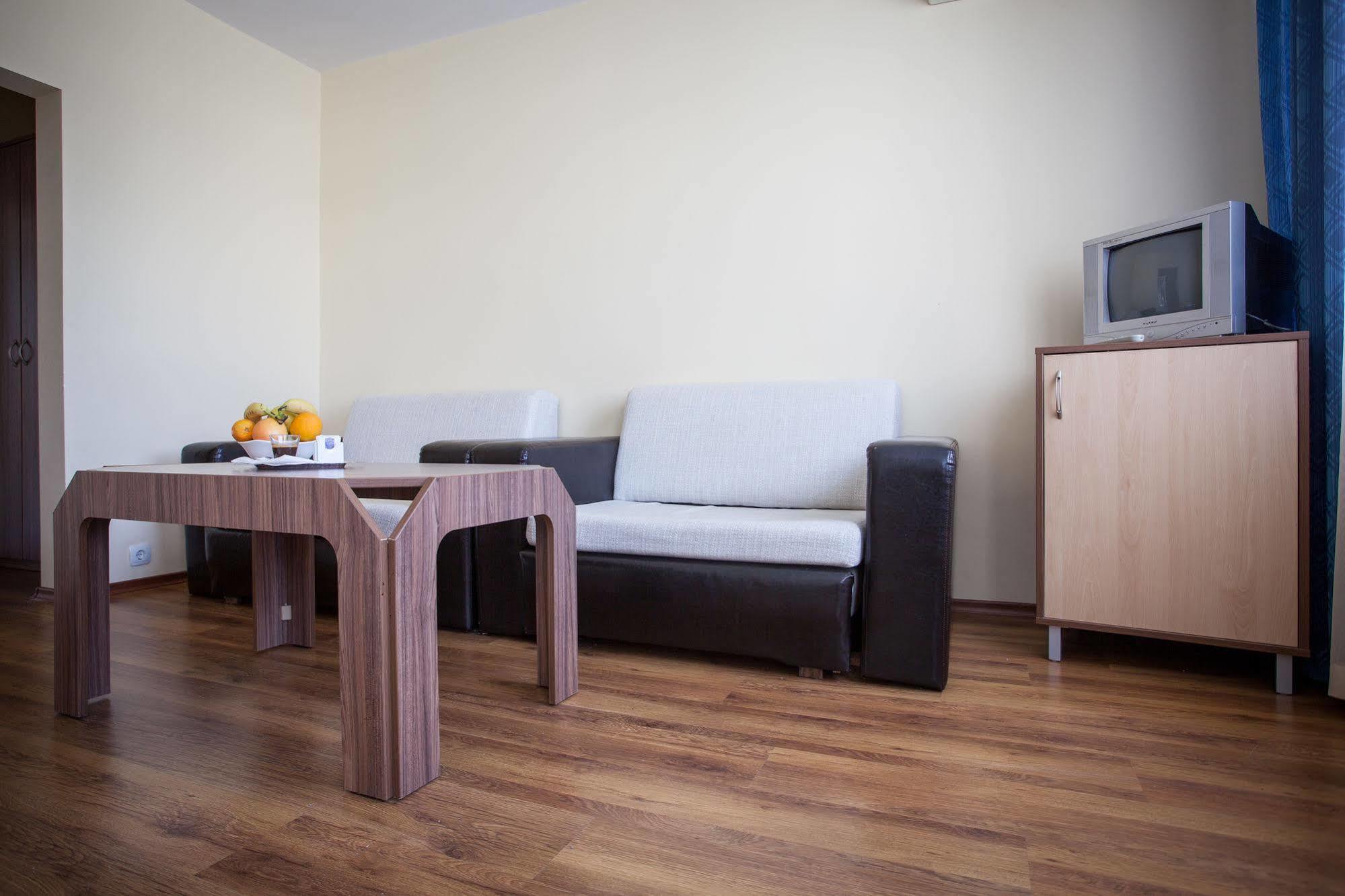 Hotel Rahovets Gorna Orjahovica Kültér fotó